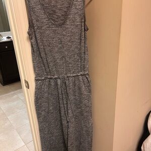 GAP Heathered Gray Knit Top